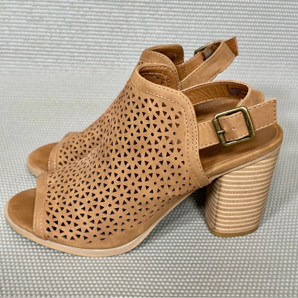 Universal Thread Cognac/Milliana Cut-Out Slingback Sandals Women’s Size 9